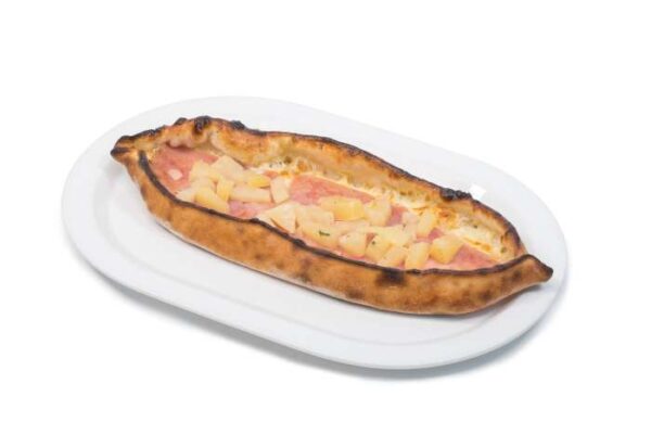 Pide hawai met ham kaas en ananas