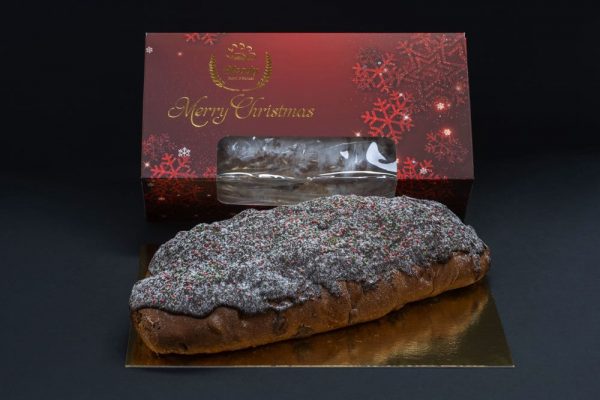 Schwarzwalderkirsch kerststol gevuld met amandelspijs en luxe nootjes, 750 gr - Afbeelding 2