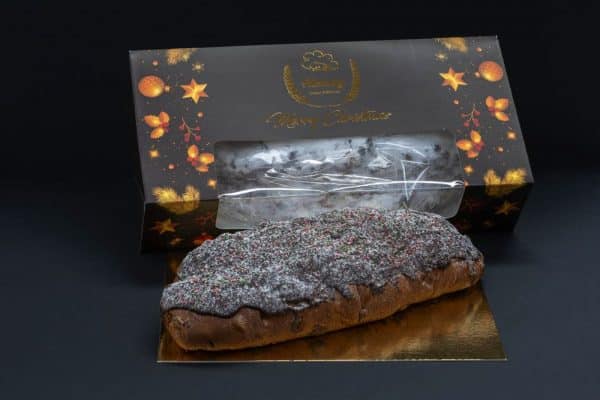 Schwarzwalderkirsch kerststol gevuld met amandelspijs en luxe nootjes, 750 gr - Afbeelding 3